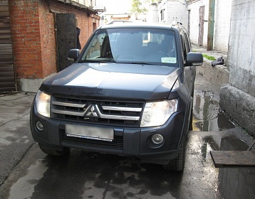 Mitsubishi Pajero 3.8