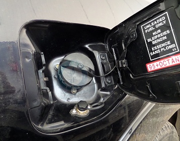 Mitsubishi Pajero 2010 года 218.9 л.с. 2998 фото 2