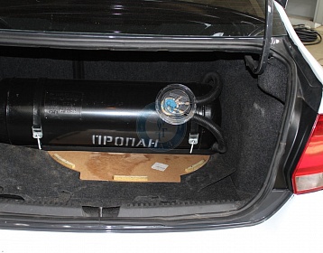 Volkswagen Polo 2013 года 104.7 л.с. 1598 фото 4