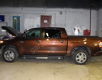 Toyota Tundra 1974 фото 11