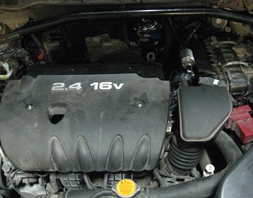 Peugeot 4007 фото 1