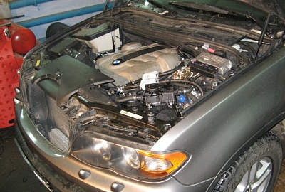 BMW X5 4.8L