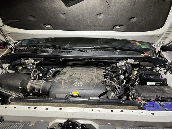 Toyota Tundra 5.7