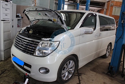 Nissan Elgrand 2005 года 240 л.с. 3498