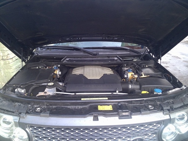 Land Rover Supercharger