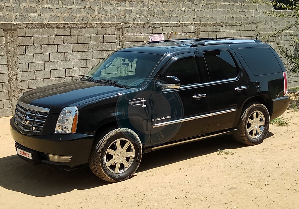 Cadillac Escalade 2010 года 409.2 л.с. 6162