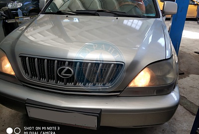 Lexus Rx300 2001 года 199.9 л.с. 2995