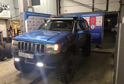 Jeep Grand-cherokee 1995 года 170 л.с. 4000