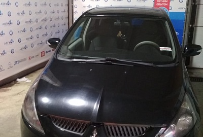 Mitsubishi Grandis 2006 года 164.5 л.с. 2378
