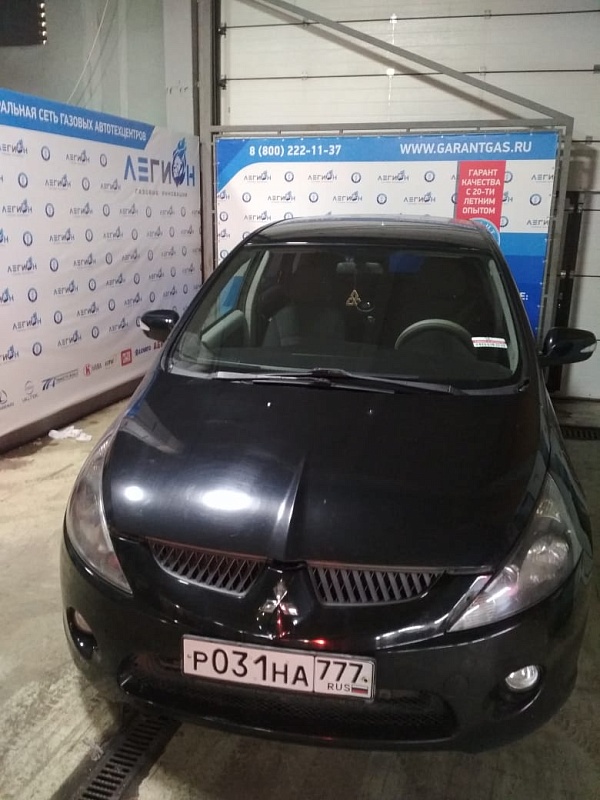 Mitsubishi Grandis 2006 года 164.5 л.с. 2378