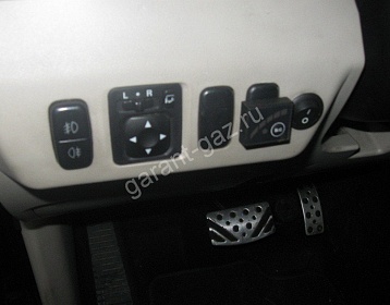 Mitsubishi Pajero фото 2