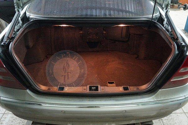 Баллон ГБО на Mercedes S500 2001 года 305.9 л.с. 4966