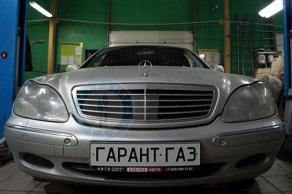 Mercedes S500 2001 года 305.9 л.с. 4966