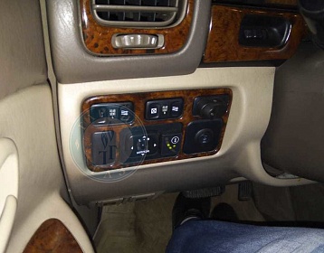 Toyota Land cruiser 100 2000 года 235.2 л.с. 4664