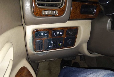 Toyota Land cruiser 100 2000 года 235.2 л.с. 4664